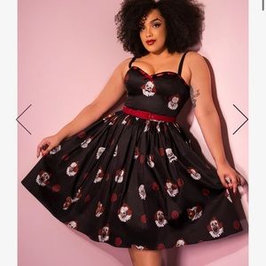 IT: CHAPTER 2™ PENNYWISE SWEETHEART SWING DRESS IN BLACK